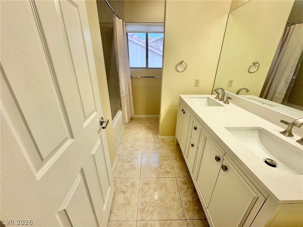 8240 Tivoli Cove Drive Property Photo 25