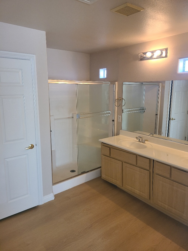 4820 Violet Bay Court - Property Photo 7