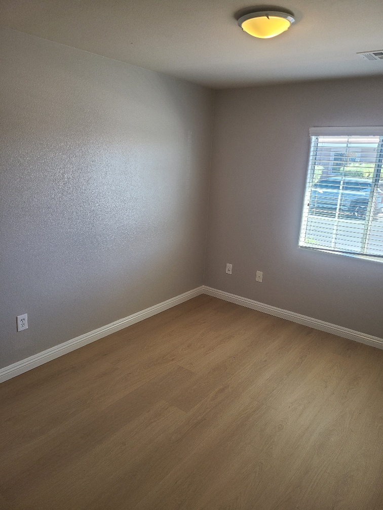 4820 Violet Bay Court - Property Photo 11