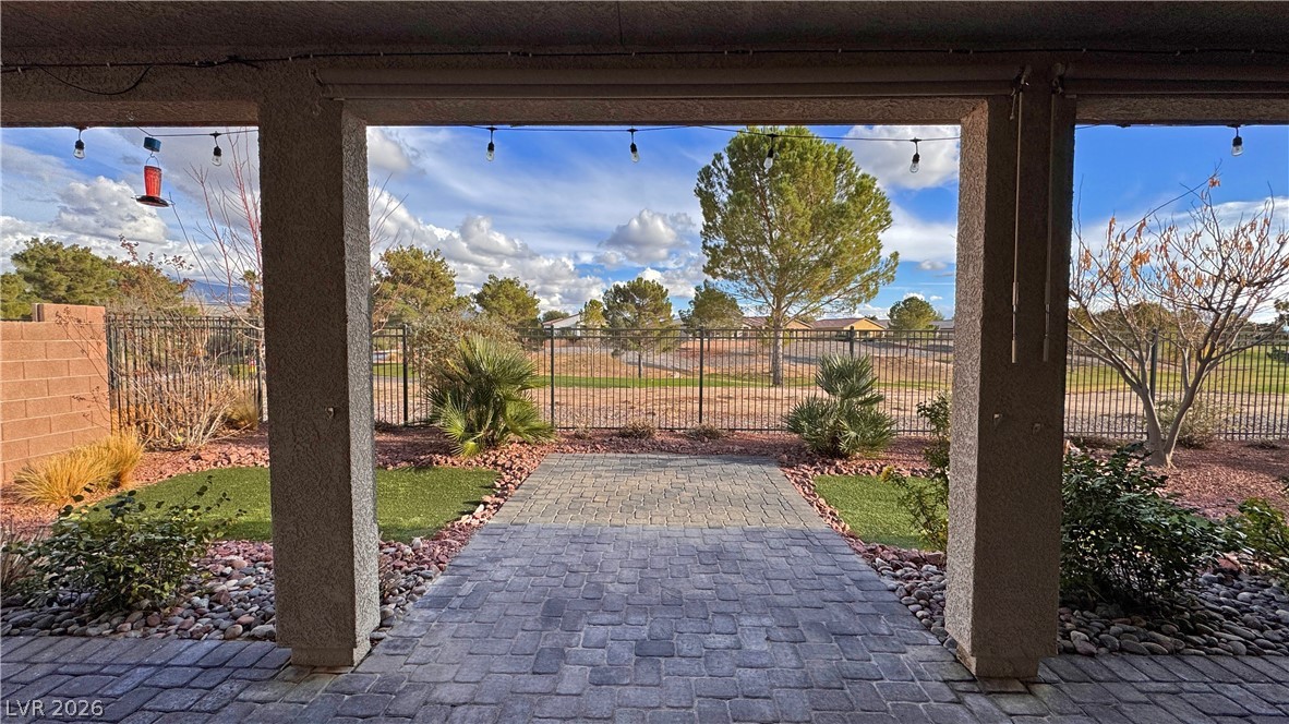 5119 East Long Leaf Court Property Photo 11