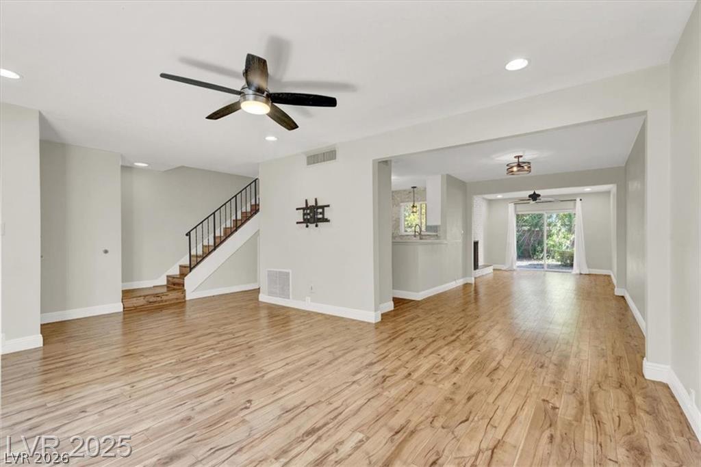 516 Tam O Shanter Property Photo 5