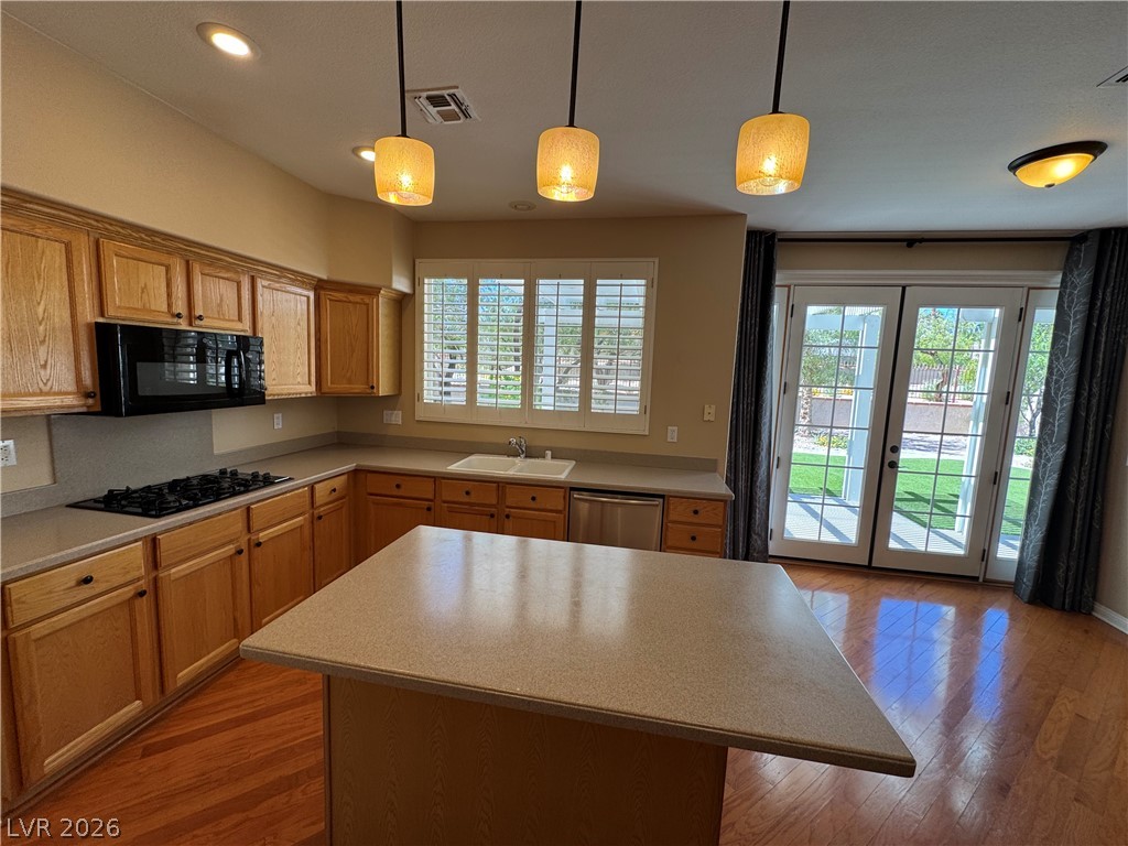 2109 Scarlet Rose Drive Property Photo 11