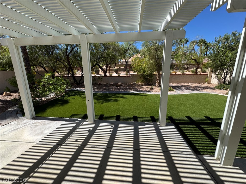 2109 Scarlet Rose Drive Property Photo 13