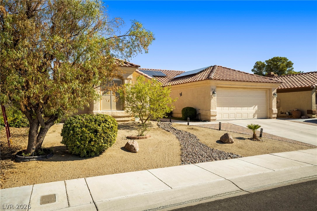 5112 Appealing Court Property Photo 1