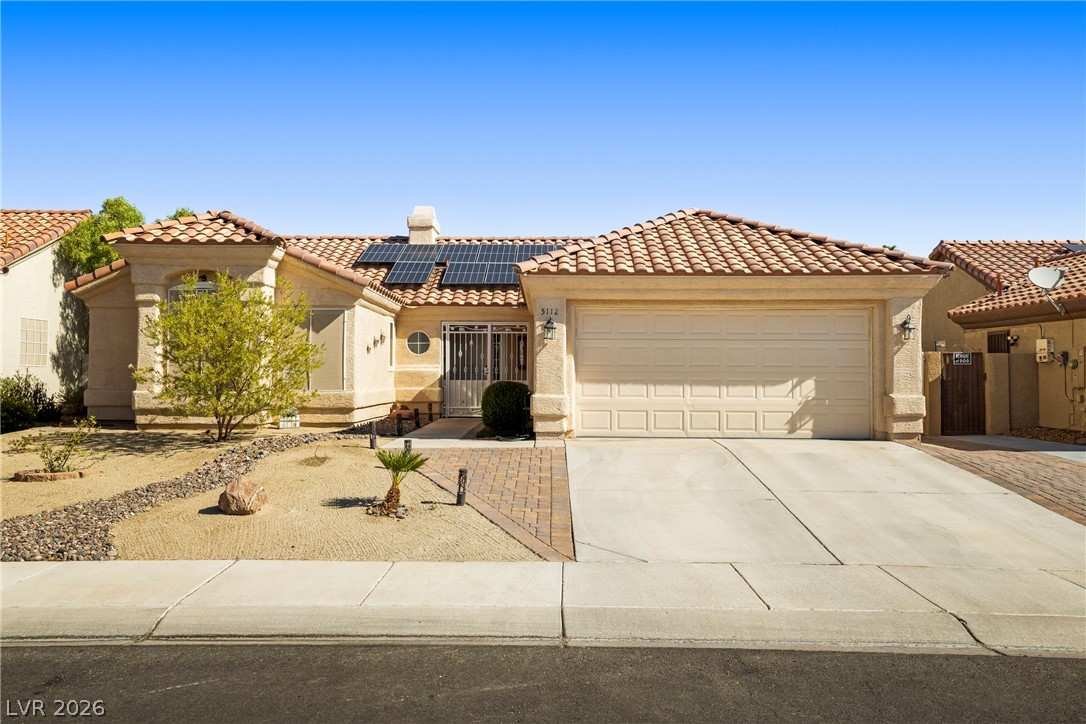 5112 Appealing Court Property Photo 2