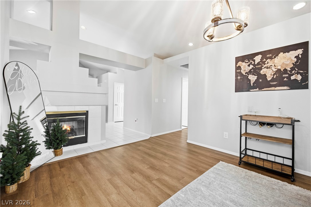 5112 Appealing Court Property Photo 7