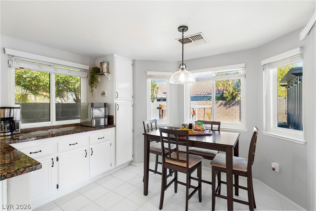5112 Appealing Court Property Photo 8