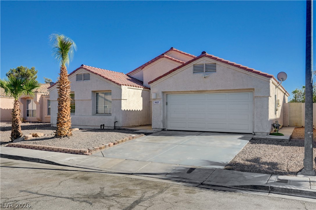 4409 Bucking Bronco Road Property Photo 2
