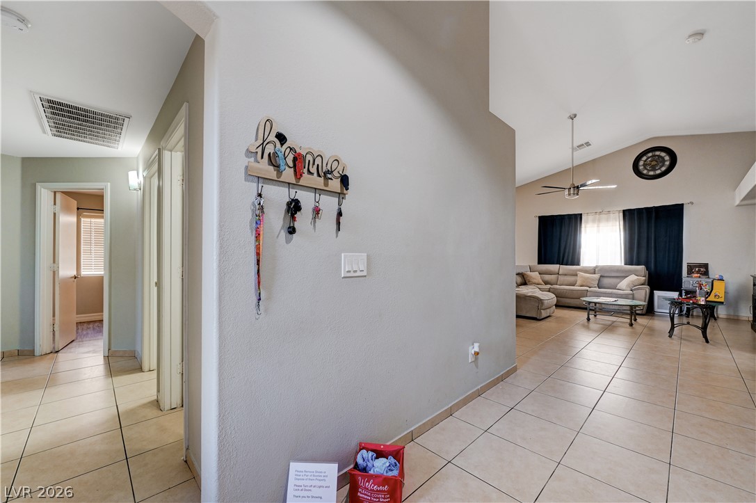4409 Bucking Bronco Road Property Photo 5