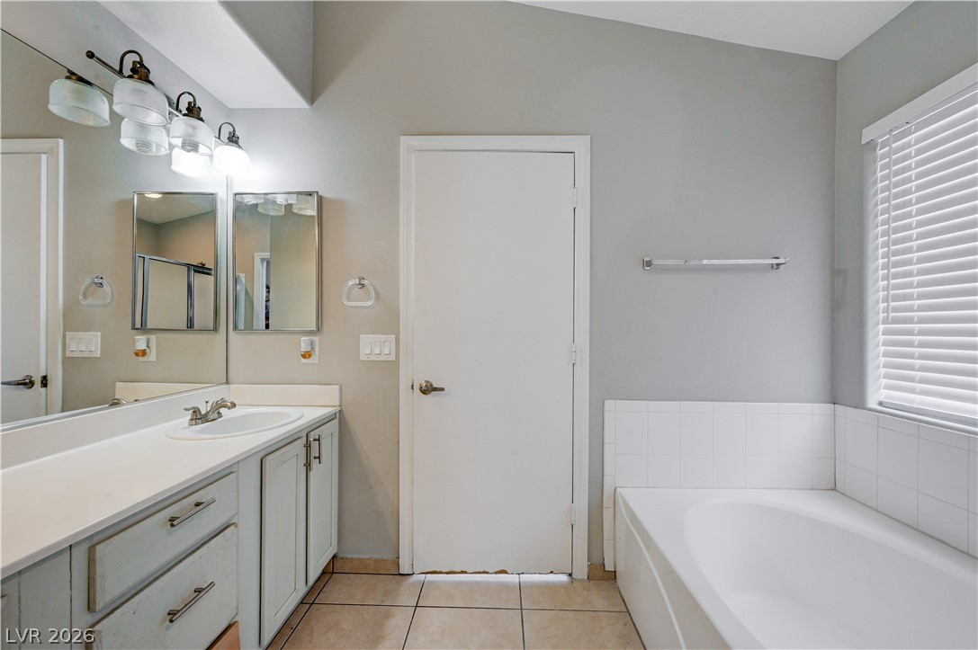 4409 Bucking Bronco Road Property Photo 29