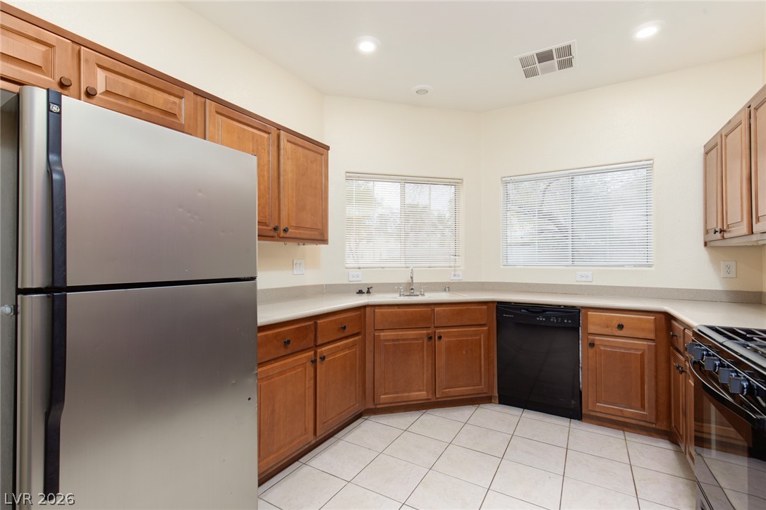 8940 Spotted Tail Avenue ------ Property Photo 6