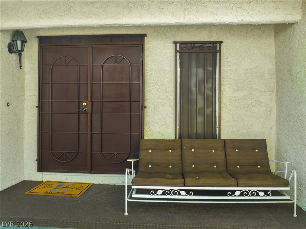 3885 Redwood Street Property Photo 7