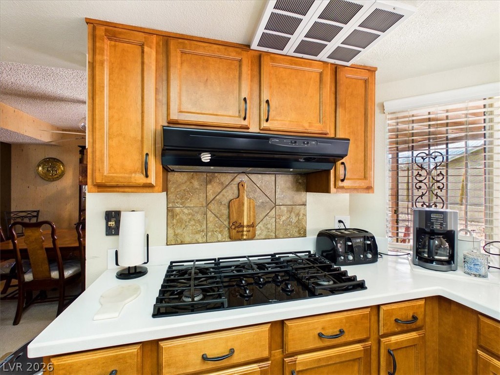 3885 Redwood Street Property Photo 40
