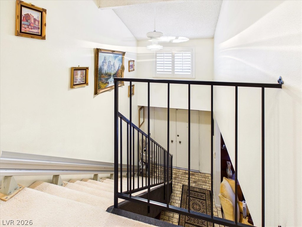 3885 Redwood Street Property Photo 48