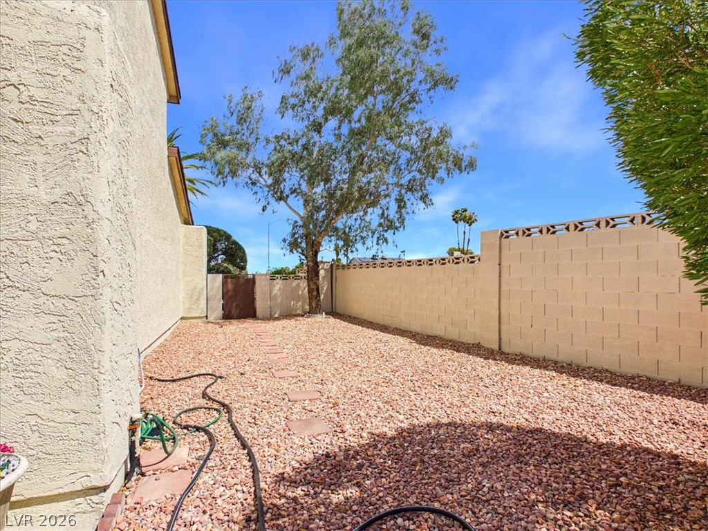3885 Redwood Street Property Photo 80