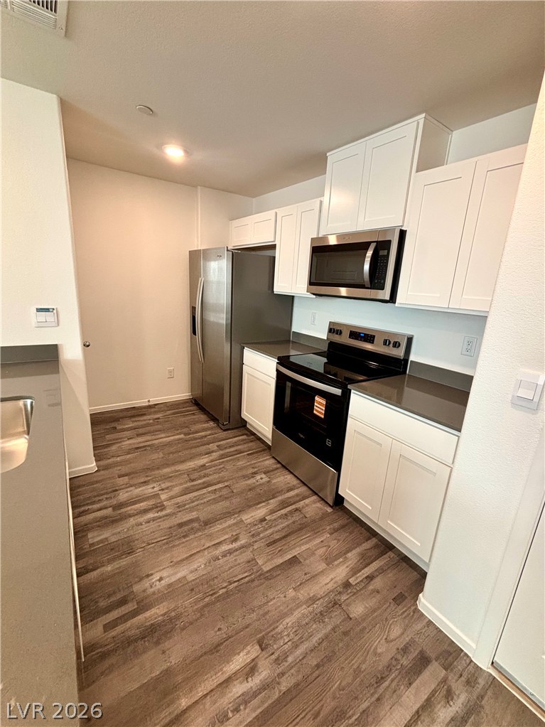 7373 Philip Cove Street Property Photo 10
