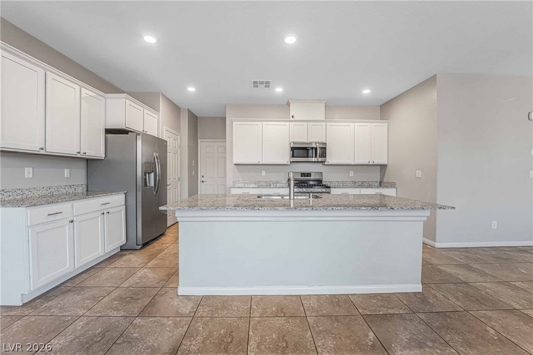 2611 Infinity Bay Court Property Photo 4