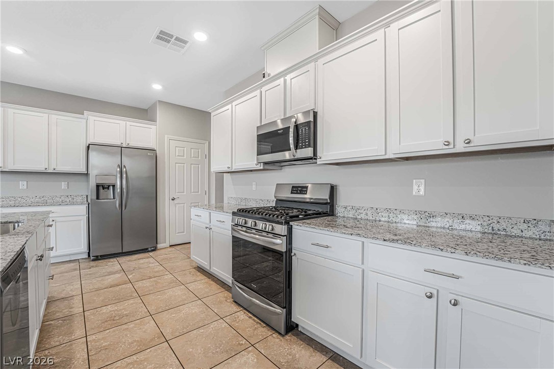 2611 Infinity Bay Court Property Photo 5
