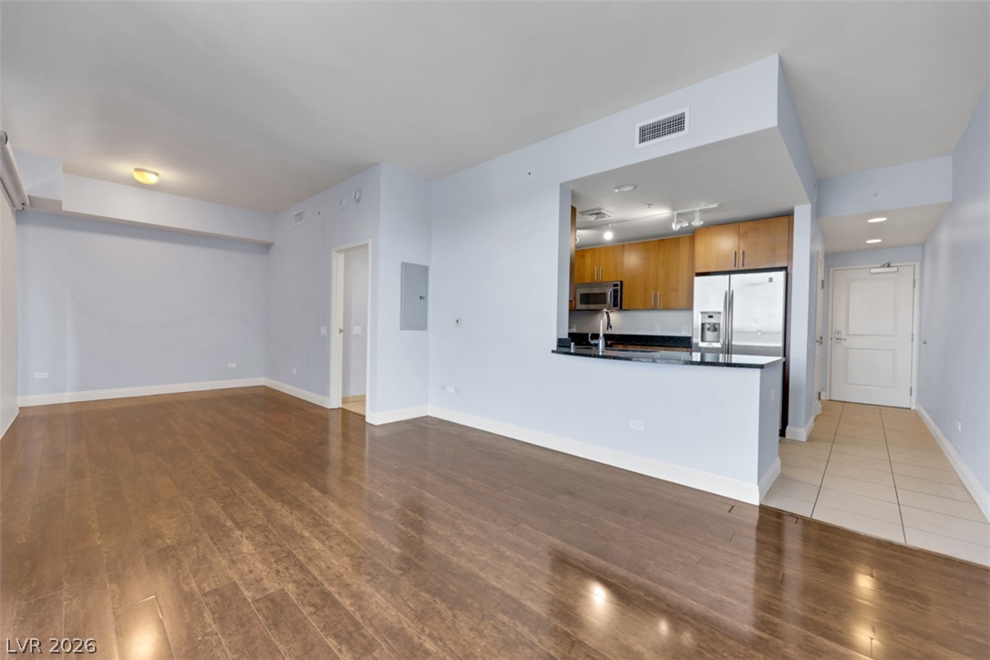 200 West Sahara Avenue 2909 Property Photo 3