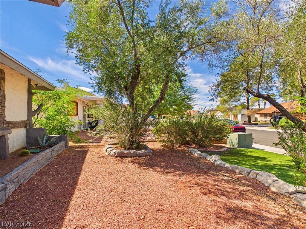 2402 El Tesoro Court Property Photo 67