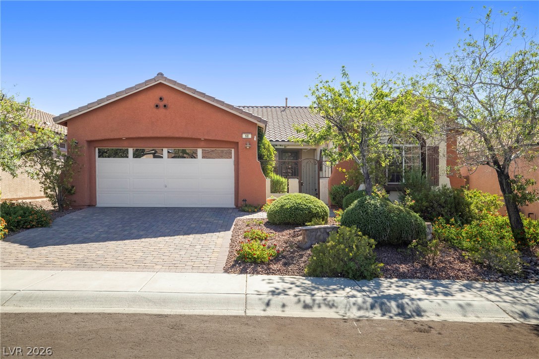 68 Alerion Street Property Photo 2