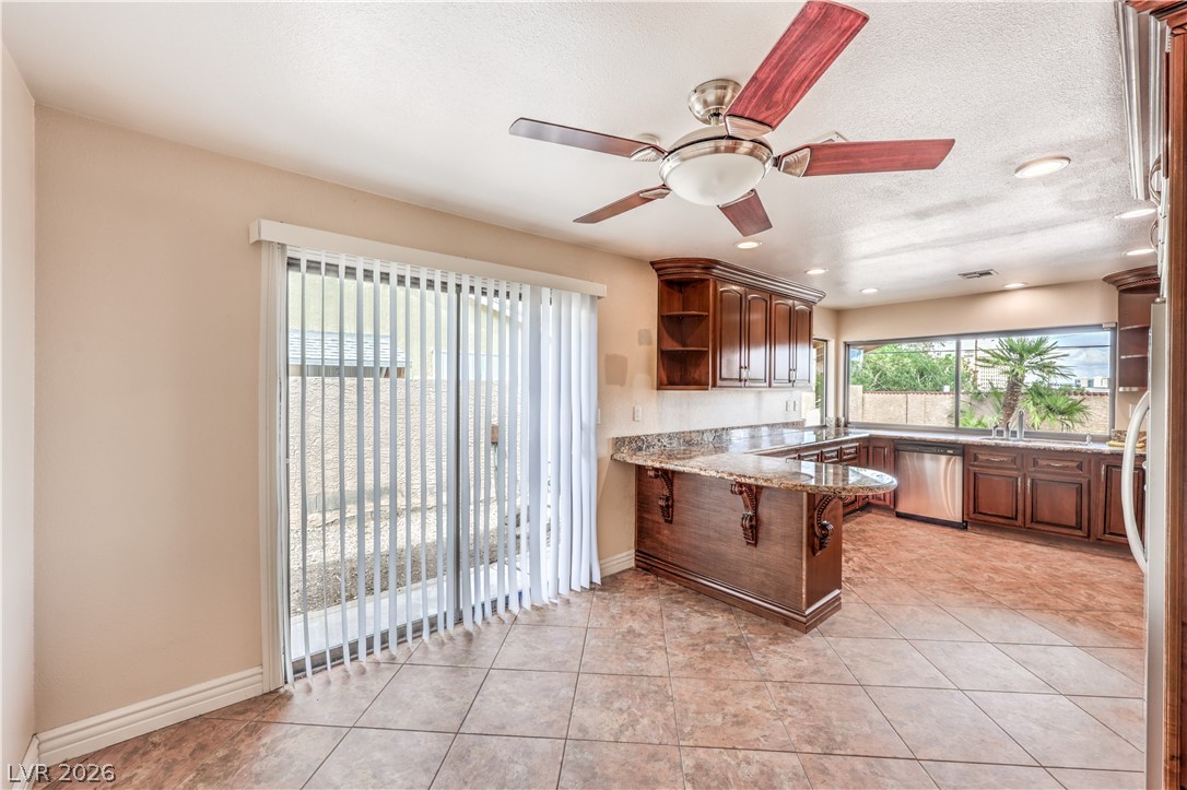 2617 Yardley Street Property Photo 16