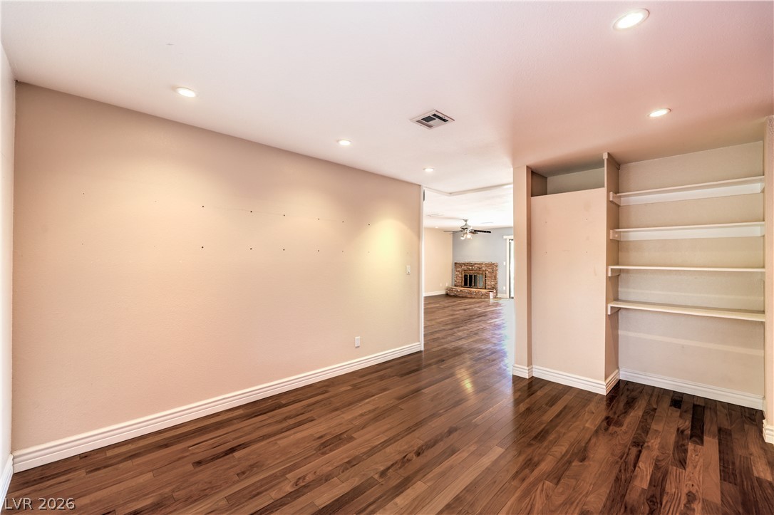 2617 Yardley Street Property Photo 37