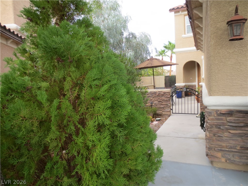 1084 Maple Bend Court Property Photo 7