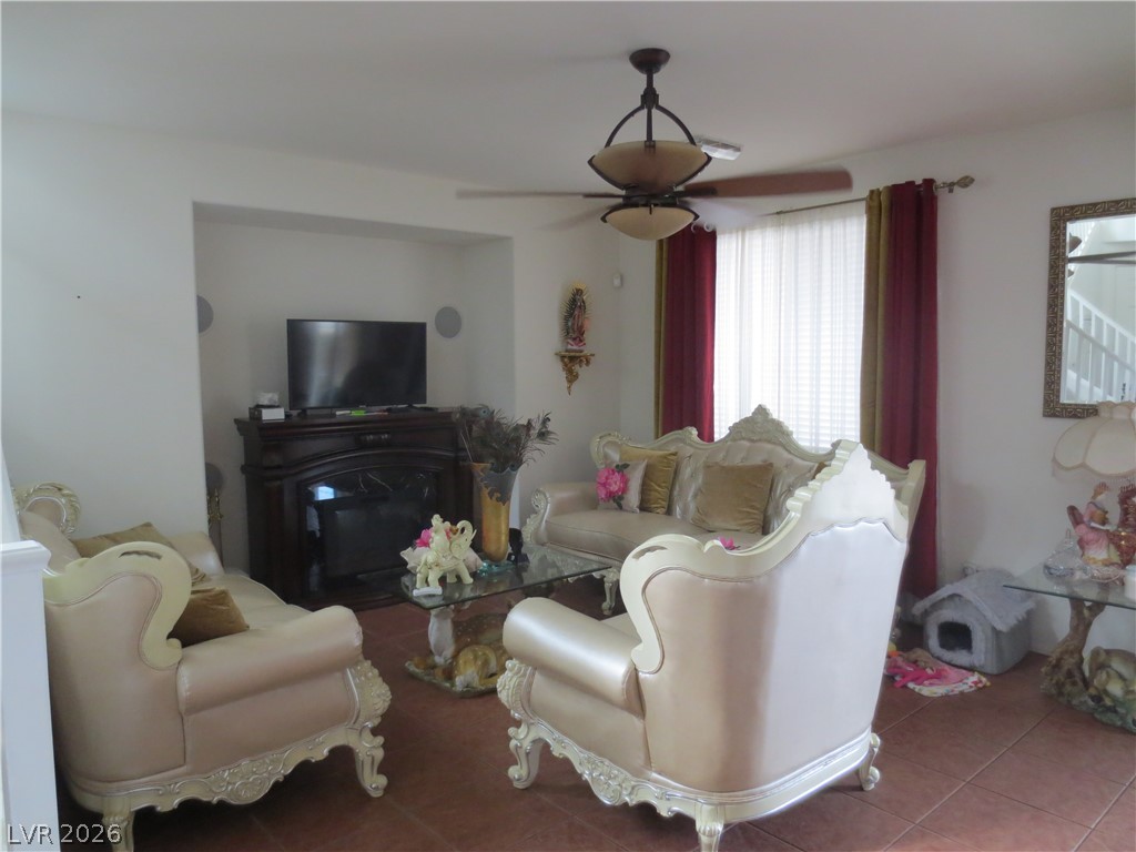 1084 Maple Bend Court Property Photo 10