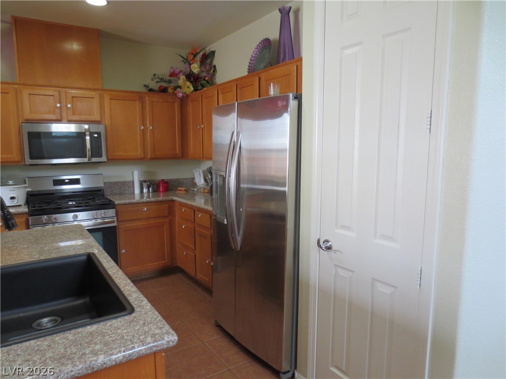 1084 Maple Bend Court Property Photo 23