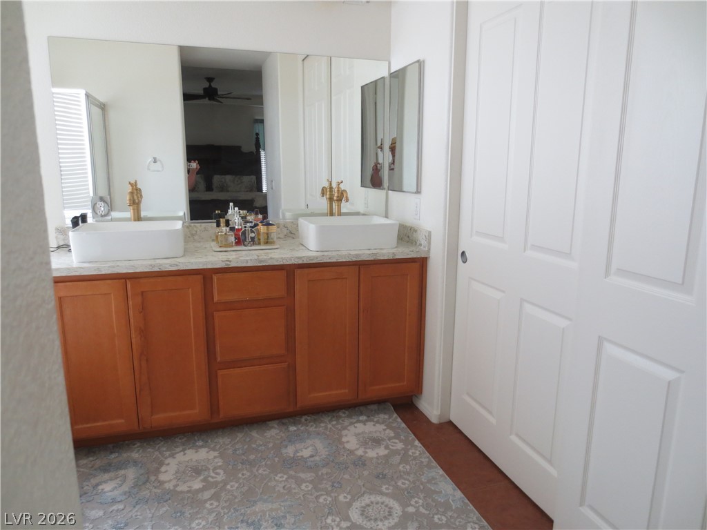 1084 Maple Bend Court Property Photo 27