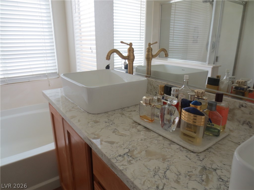 1084 Maple Bend Court Property Photo 29