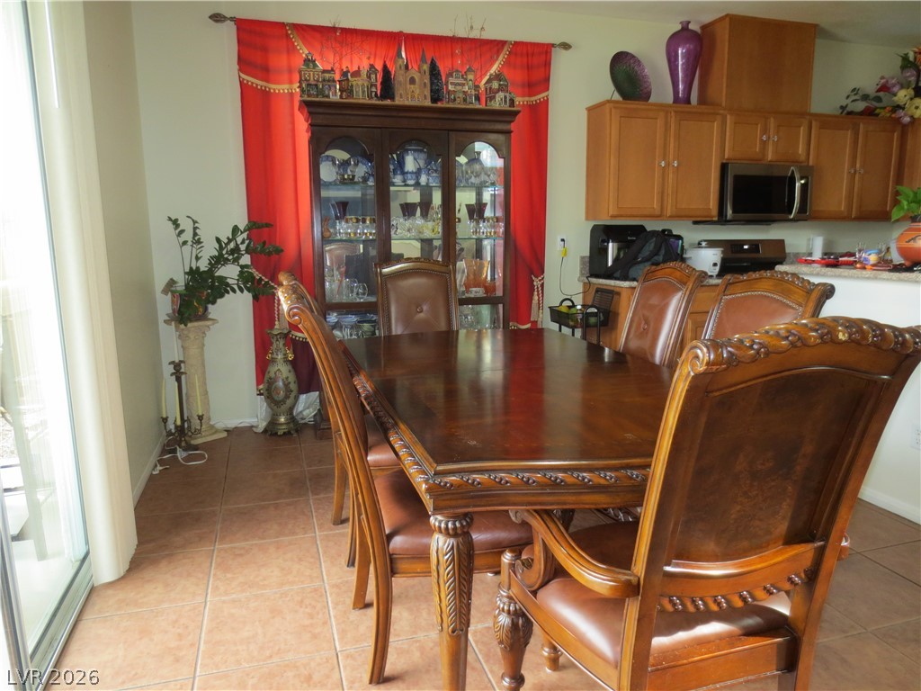 1084 Maple Bend Court Property Photo 43