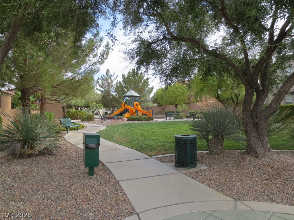 1084 Maple Bend Court Property Photo 45