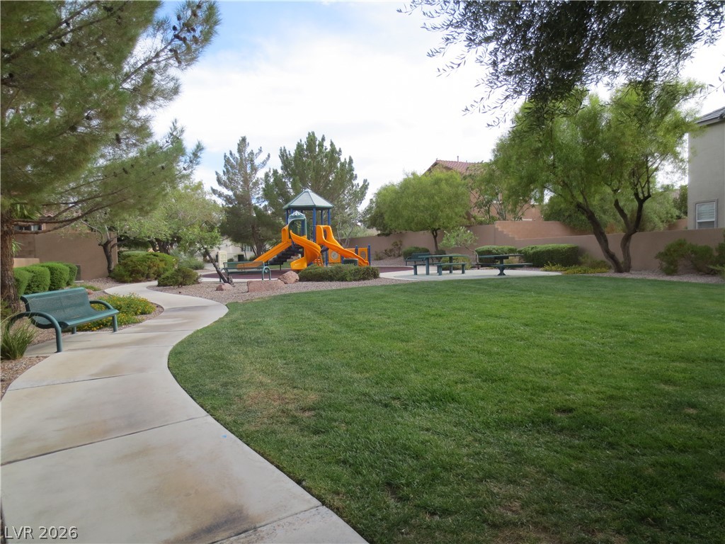 1084 Maple Bend Court Property Photo 46