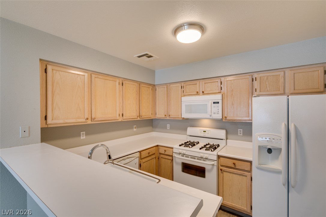 2117 Willowbury Drive D Property Photo 4