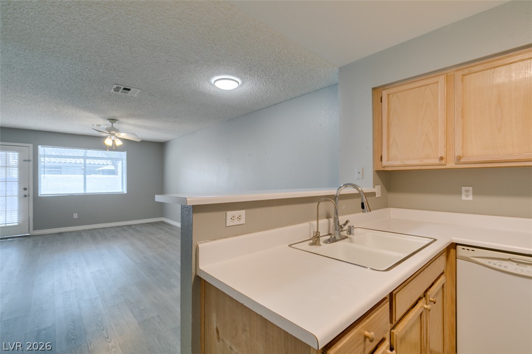 2117 Willowbury Drive D Property Photo 7