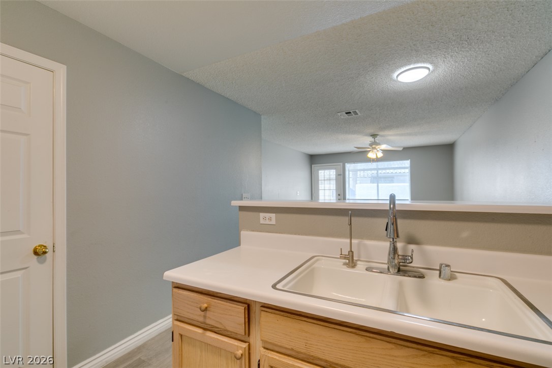 2117 Willowbury Drive D Property Photo 8