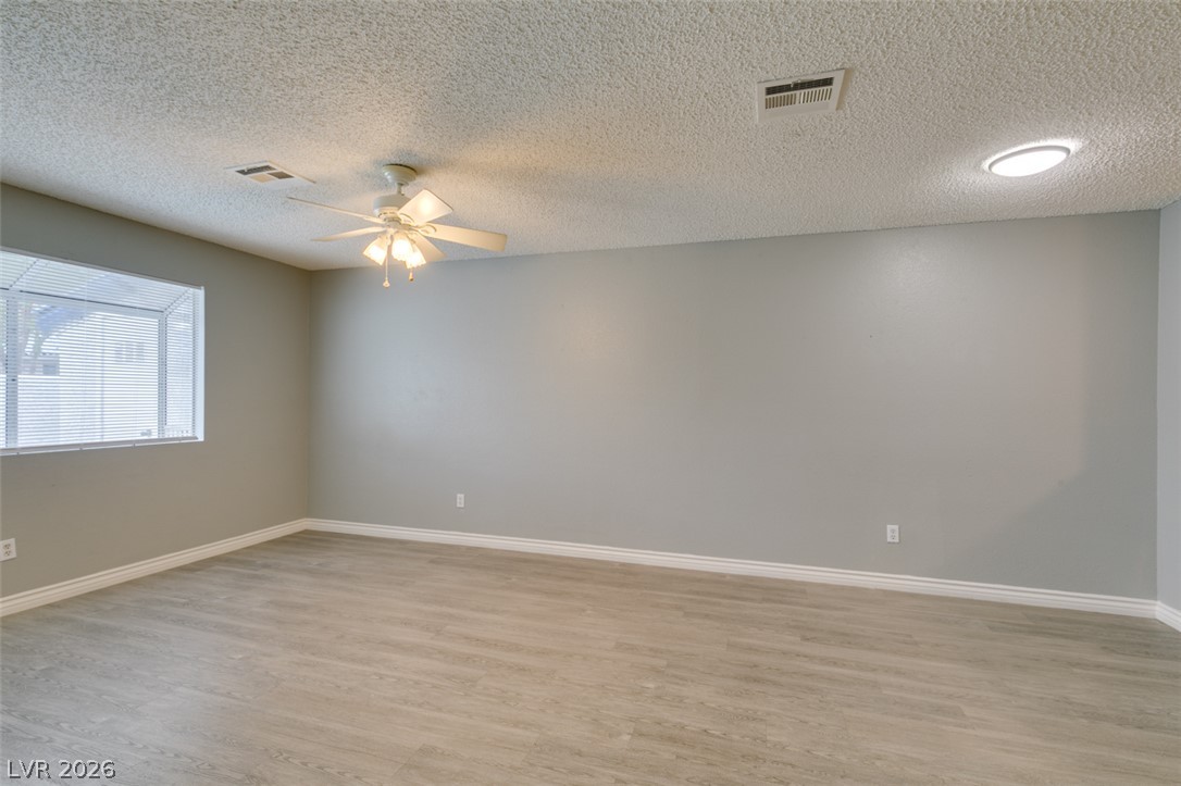 2117 Willowbury Drive D Property Photo 11