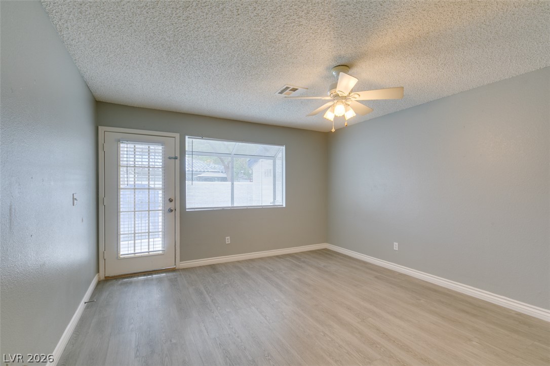 2117 Willowbury Drive D Property Photo 12