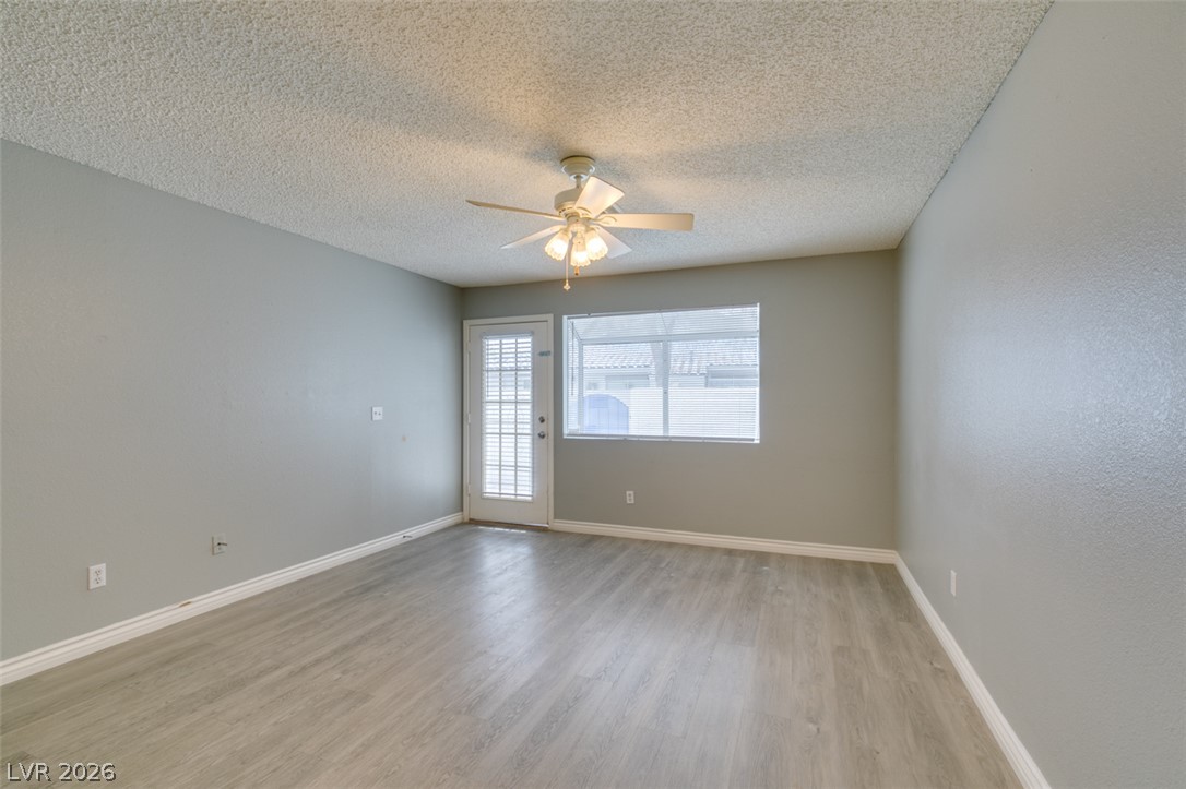 2117 Willowbury Drive D Property Photo 14