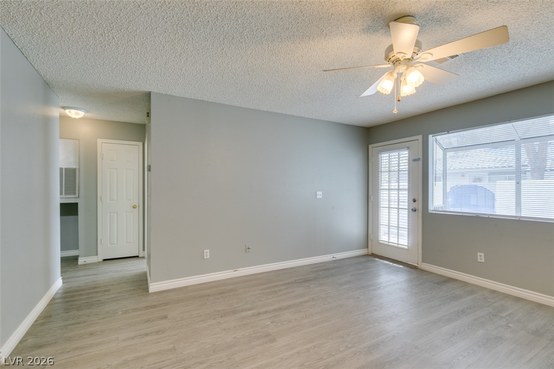 2117 Willowbury Drive D Property Photo 15