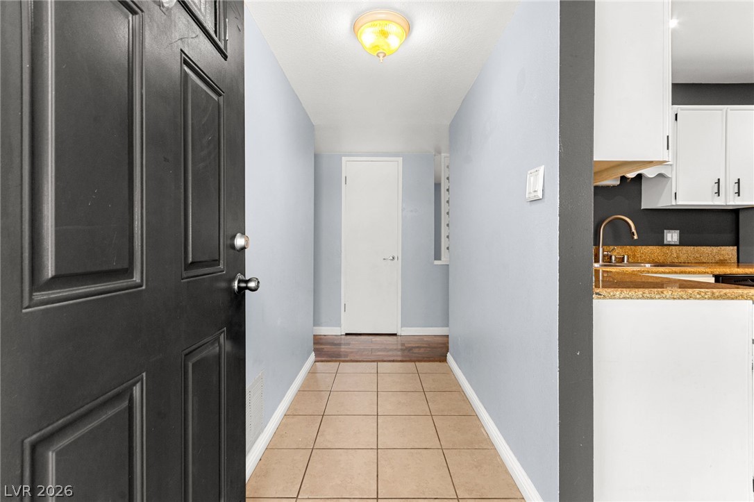 6517 Aberdeen Lane Property Photo 8