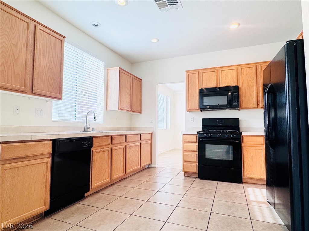 5531 Megan Faye Street Property Photo 6