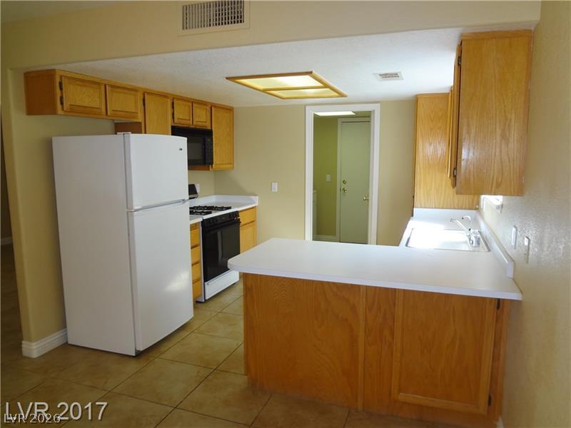 7509 Bowles Drive Property Photo 5