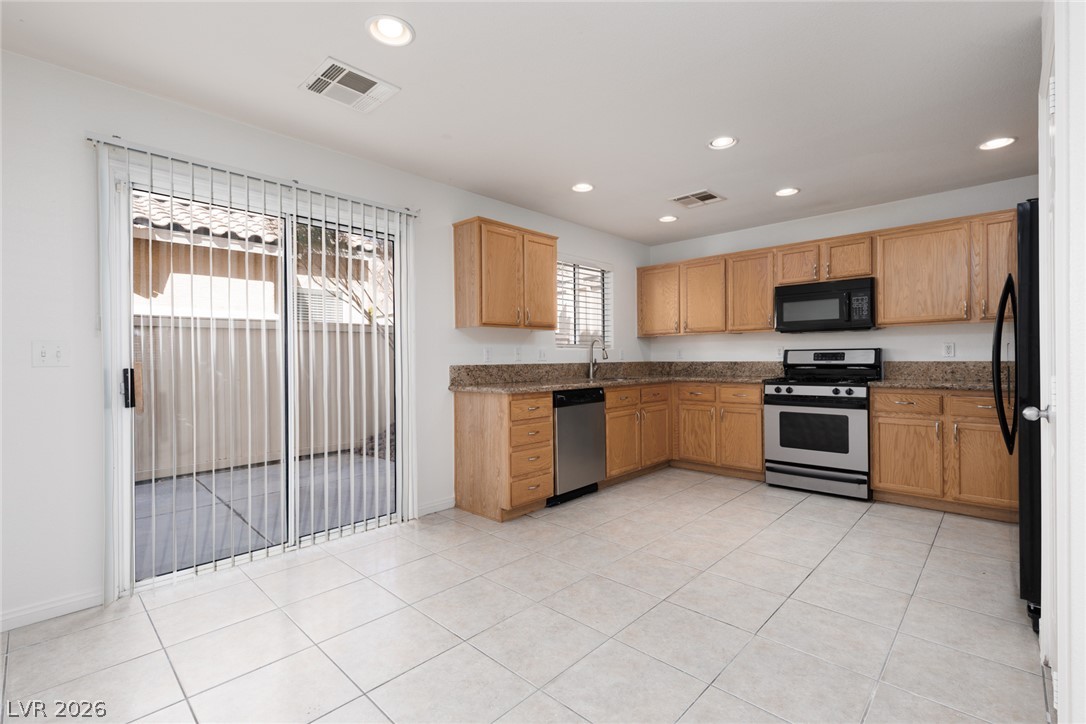 3829 Bayamon Street Property Photo 6