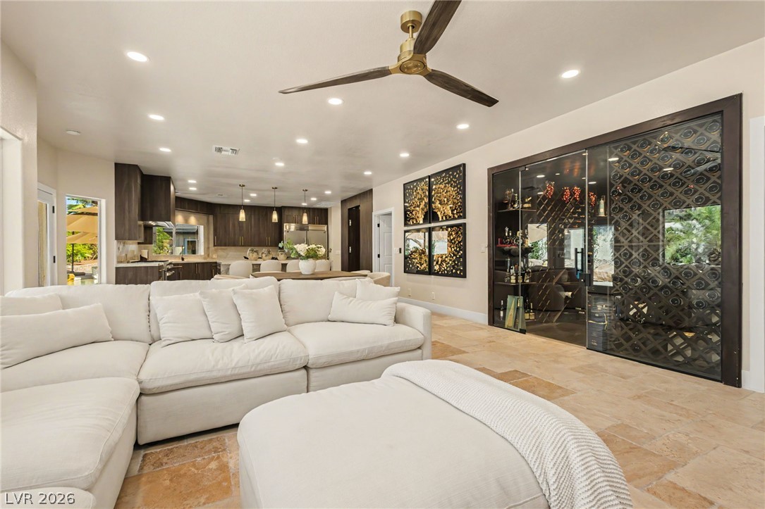 3125 Shadowleaf Court Property Photo 3