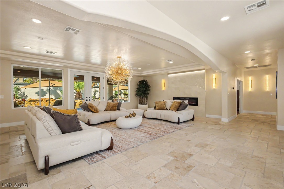 3125 Shadowleaf Court Property Photo 5