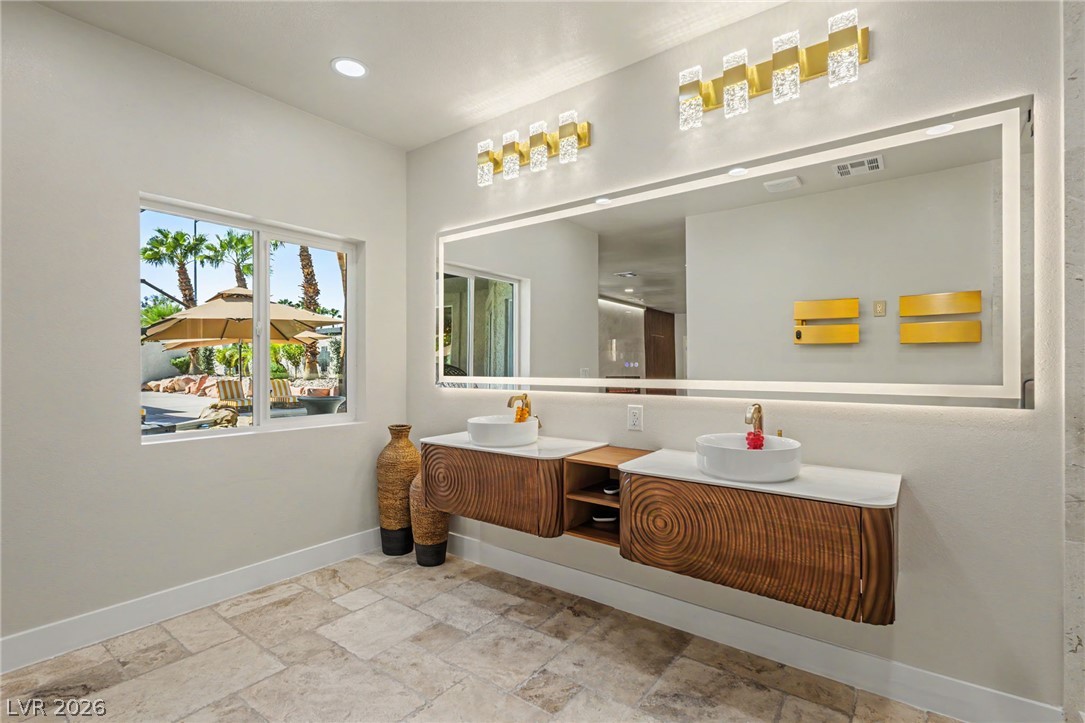 3125 Shadowleaf Court Property Photo 24