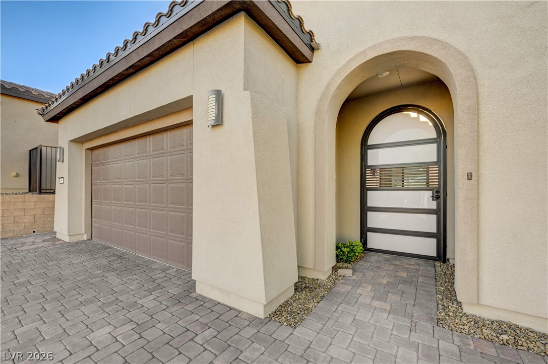 51 Thorn Creek Street Property Photo 4
